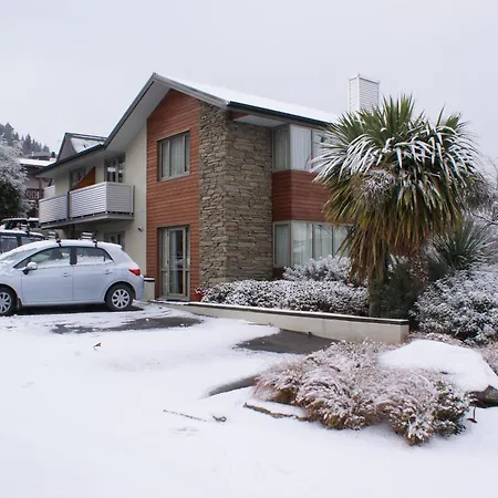 Queenstown Motel Apartments (Adults Only)-3