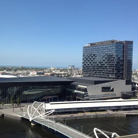 Waterfront Melbourne Apartments-3
