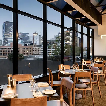 Hotel Grand Chancellor Brisbane-3