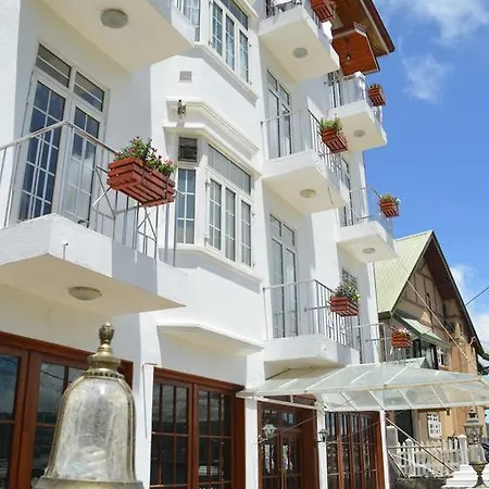 Royal Hills Nuwara Eliya-3