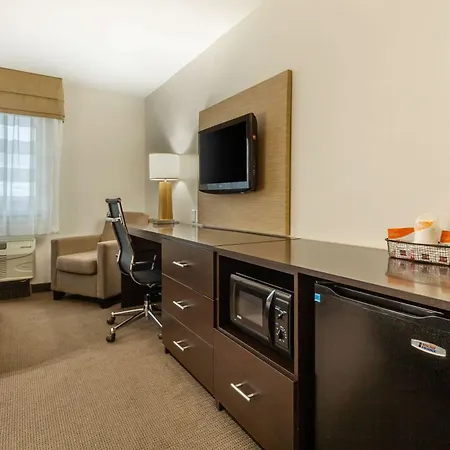 Sleep Inn & Suites Grand Forks Near Alerus Center-2