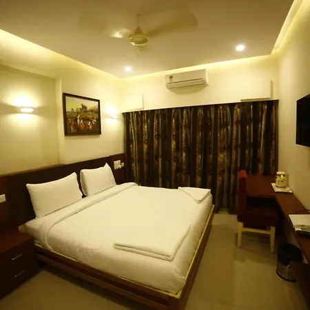 Hotel Skml Grand-3
