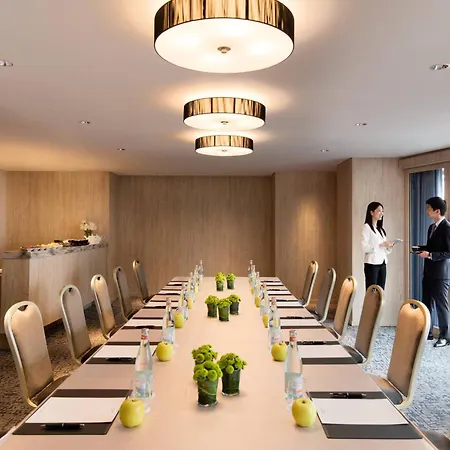 Courtyard By Marriott Shin-Osaka Station-2