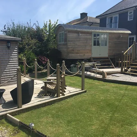 Downsfield Bed And Breakfast-2
