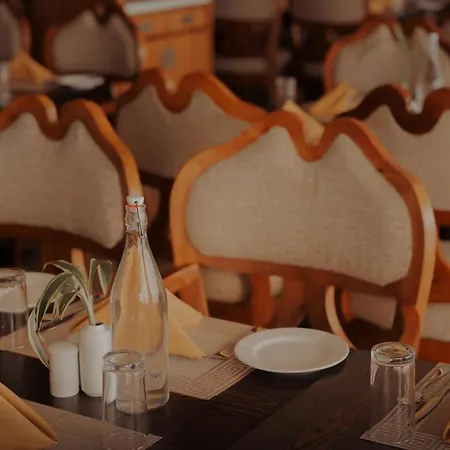 Amber Dale Luxury Hotel & Spa, Munnar-2