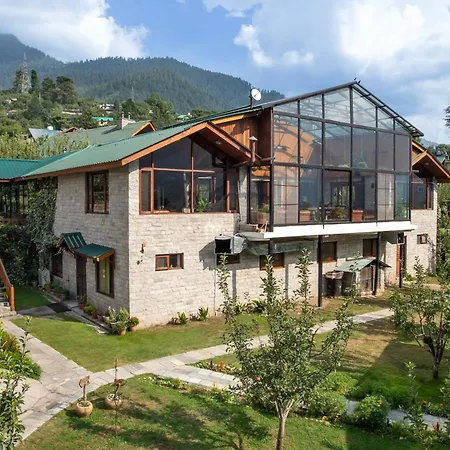 Larisa Resort Manali-3