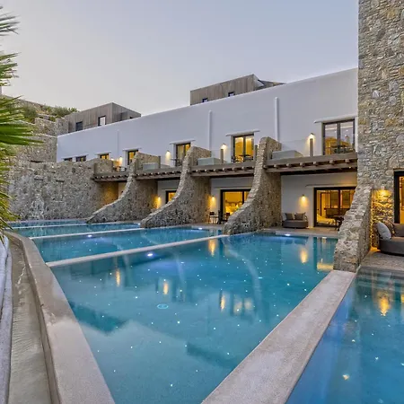Aeonic Suites And Spa-2