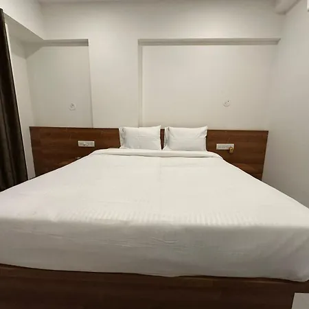 Hotel Royal Palace Pune-3