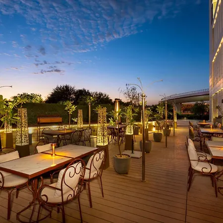 Hilton Riyadh Hotel & Residences-2