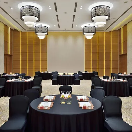Courtyard By Marriott Raipur-3