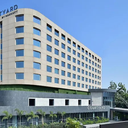 Courtyard By Marriott Nashik-2