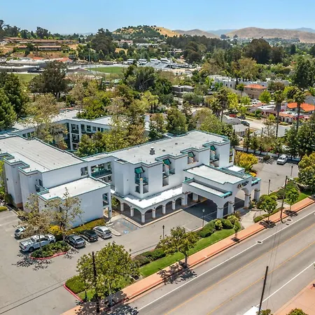 Quality Suites Downtown San Luis Obispo-3