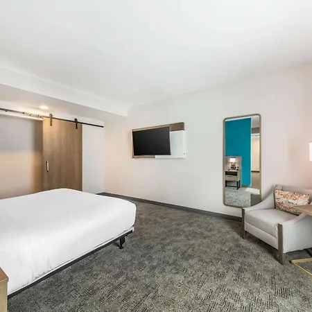 Comfort Suites Fort Myers East I-75-3