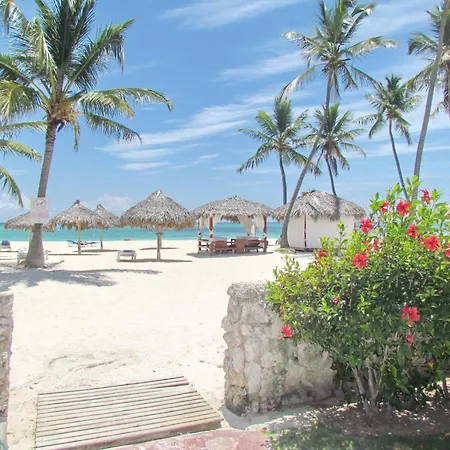 Tropicana Suites Deluxe Playa Los Corales-3