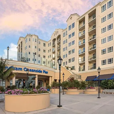 Club Wyndham Oceanside Pier Resort-3