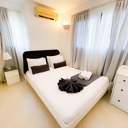 Caribbean Paradise Ocean Breeze Hotel With View Los Corales Bbq Wifi Beach Club & Spa-2