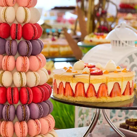 The Ritz-Carlton Abu Dhabi, Grand Canal-3
