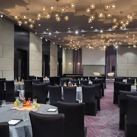 Renaissance Bengaluru Race Course Hotel-2