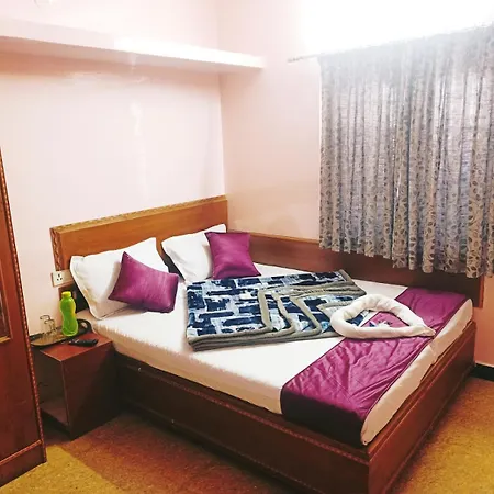 Snr Cottage & Rooms-3
