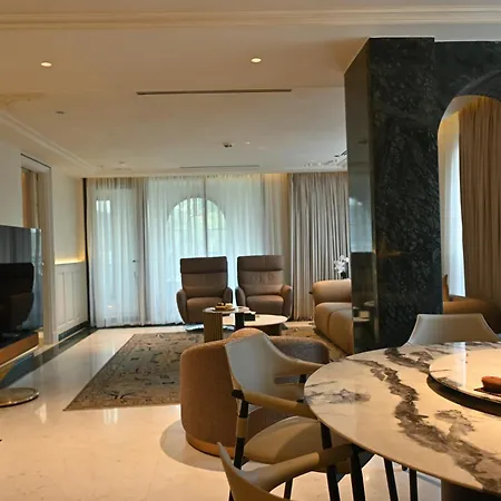 The Townhouse Hotel - Small Luxury Hotels Of The World-2