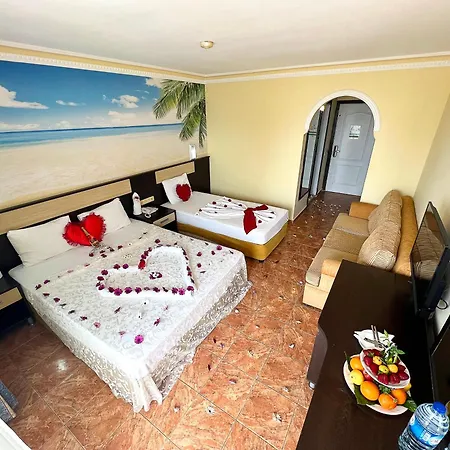 First Class Hotel-2