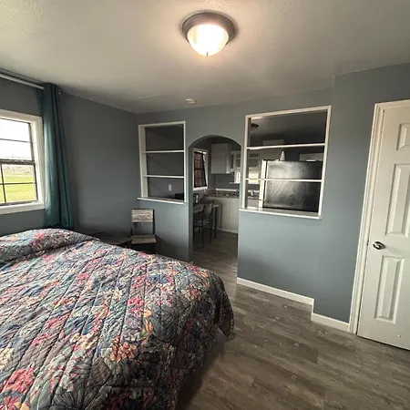 Budget Inn Hotel Corpus Christi Beach-3
