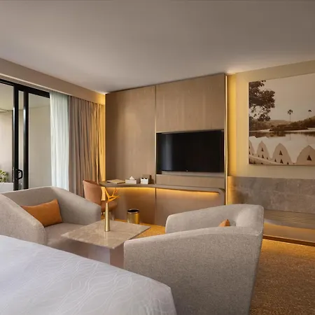 The Golden Crown Hotel-3