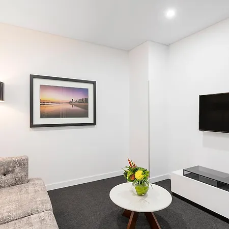 Meriton Suites Southport-3