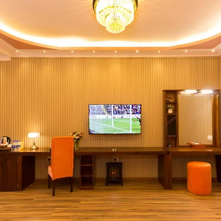 Hotel Grand Turf-3