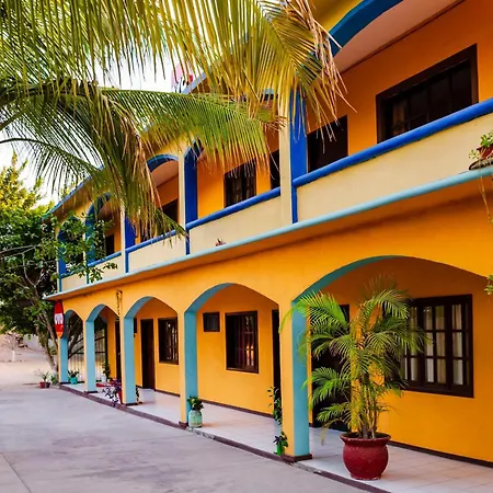 Oyo Hotel Miramar, Loreto-3