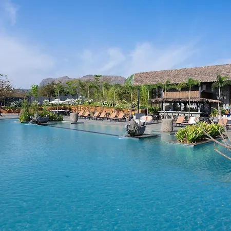 Canary Islands Resort & Spa-3