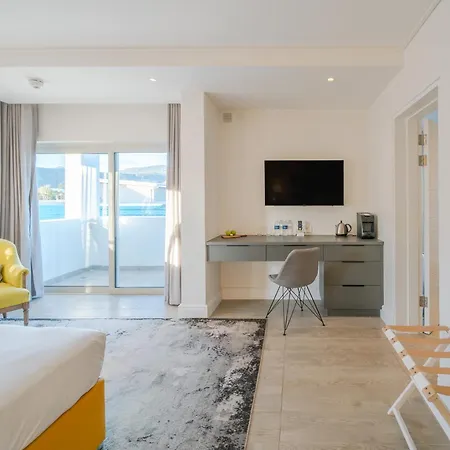 One Marine Drive Boutique Hotel & Spa By The Living Journey Collection-3