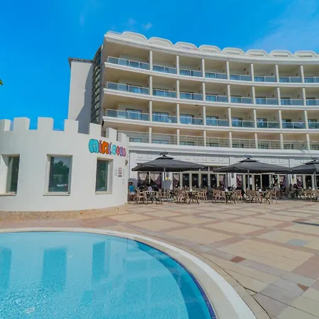 Pineta Park Deluxe Hotel-2