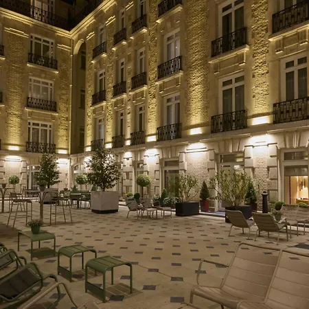 Fraser Suites Le Claridge Champs-Elysees-3