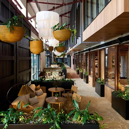 1 Hotel Melbourne-2