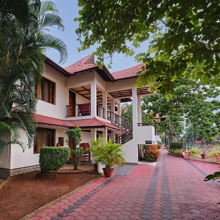 Sterling Lake Palace Alleppey-2