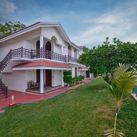 Sterling Lake Palace Alleppey-3