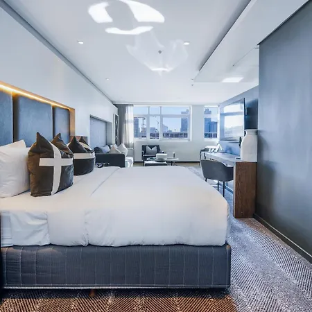 The Capital 15 On Orange Hotel & Spa-2