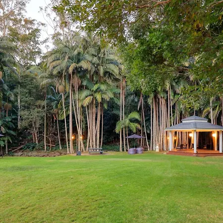 Mt Tamborine Stonehaven Manor-3