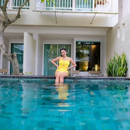 A2 Pool Resort, Phuket Town - Scheduled Shuttle To Phuket Old Town-2