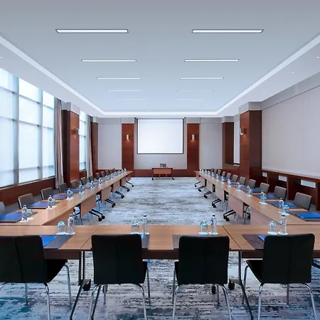Delta Hotels by Marriott Istanbul Levent-3