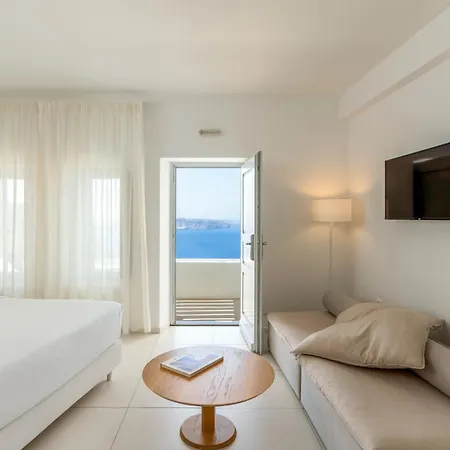 Lilium Hotel Santorini-3