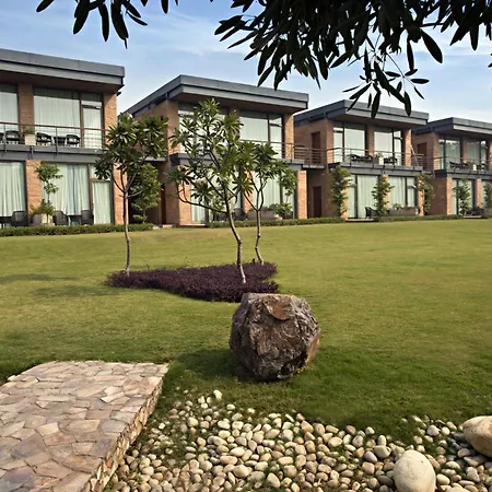 Taj Damdama Lake Resort & Spa, Gurugram-3