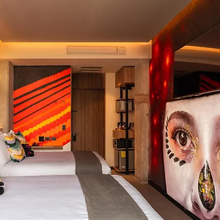 Street Art Hotel Roma-3
