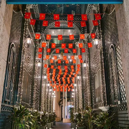 Peridot Grand Luxury Boutique Hotel-2