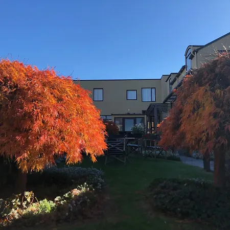 Garden Court Suites & Apartments-2
