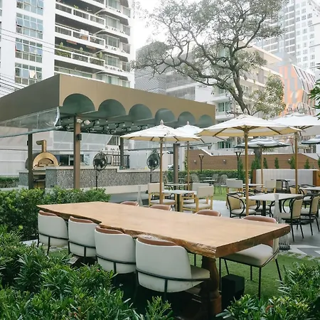 Floral Court Hotel & Residence Sukhumvit 13-2