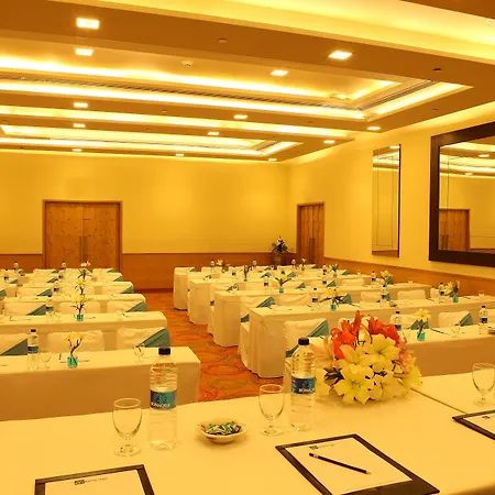 The Metropolitan Hotel & Spa New Delhi-3