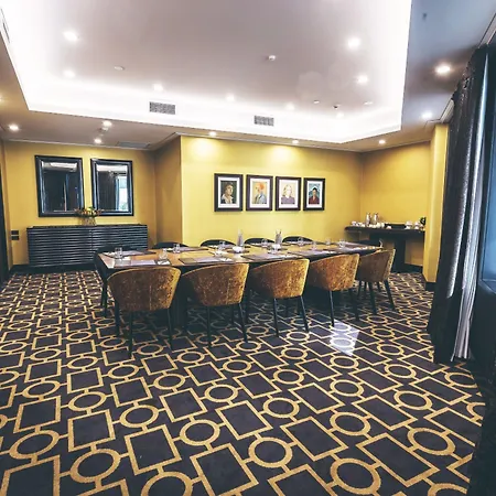 Bolton Hotel-2