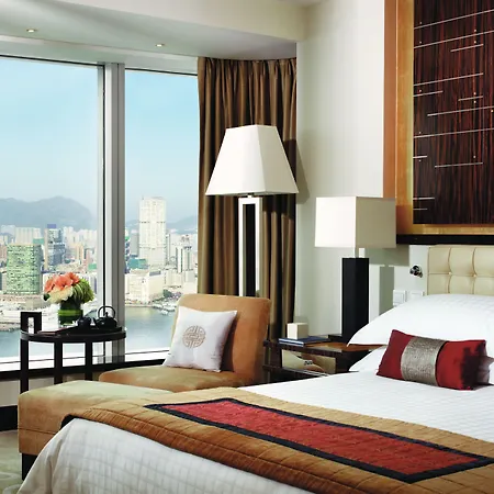 Four Seasons Hotel Hong Kong-3